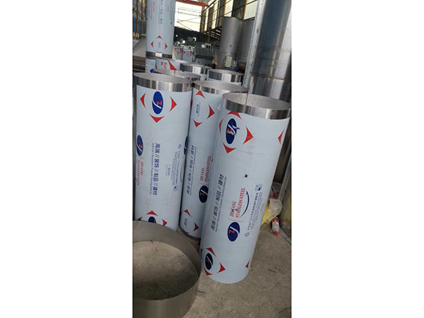 不銹鋼圓管-全自動(dòng)焊接以及全自動(dòng)卷圓焊縫美麗